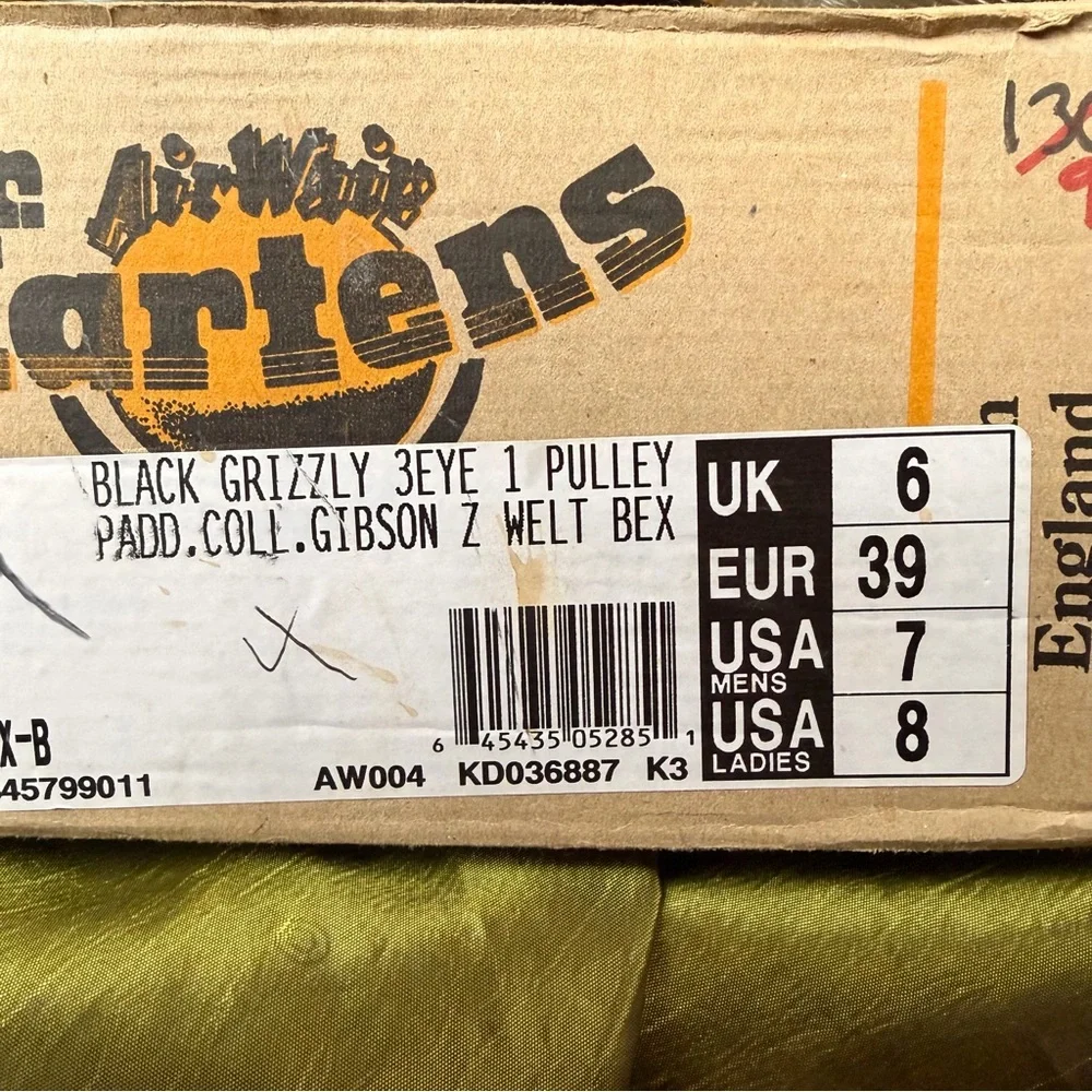 Vintage Dr. Martens Black Leather Lace Up Platform Pulley Shoes Made in England - Picture 5 of 12